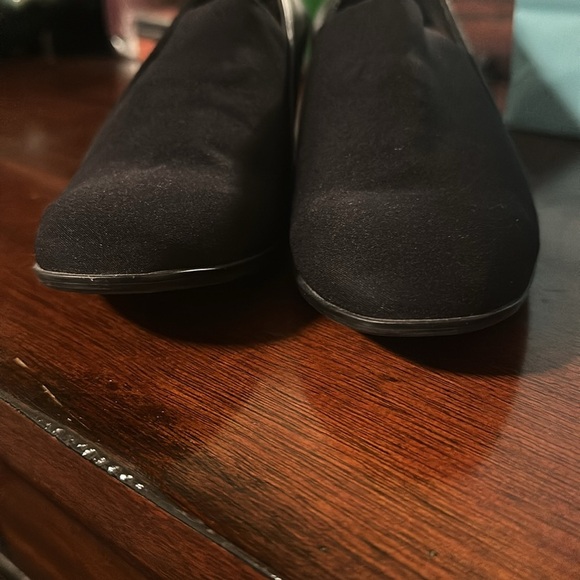 Munro black block heel shoes. EUC size 8.5 - Picture 5 of 7